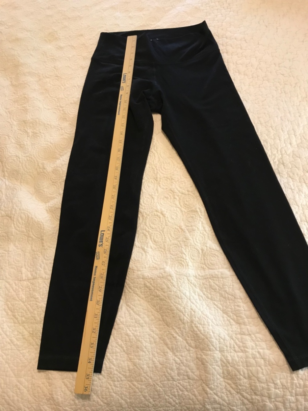 Old Navy Active go-dry capri-length black athletic leggings (L) - Picture 7 of 13